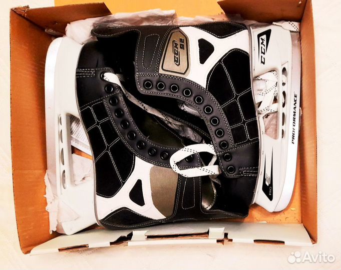 Коньки хоккейные 45 размер ccm