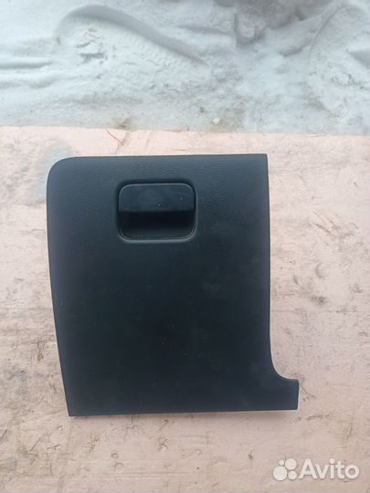 Бардачок левый volkswagen passat b6