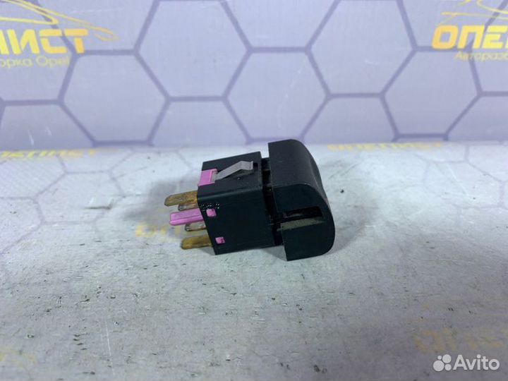 Кнопка отключения сигнализации Opel Vectra B