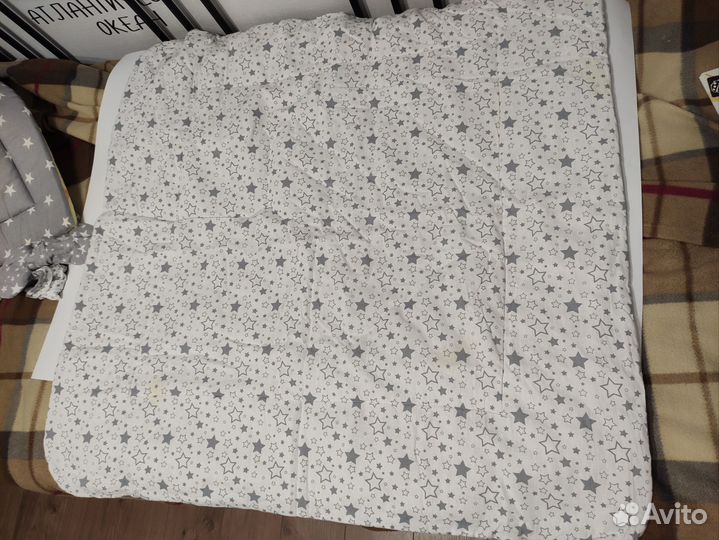 Отдам бесплатно принадлежности для малыша