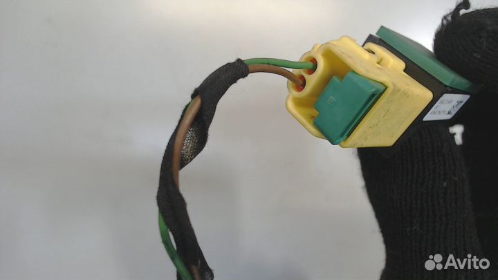 Датчик удара Volkswagen Tiguan, 2012