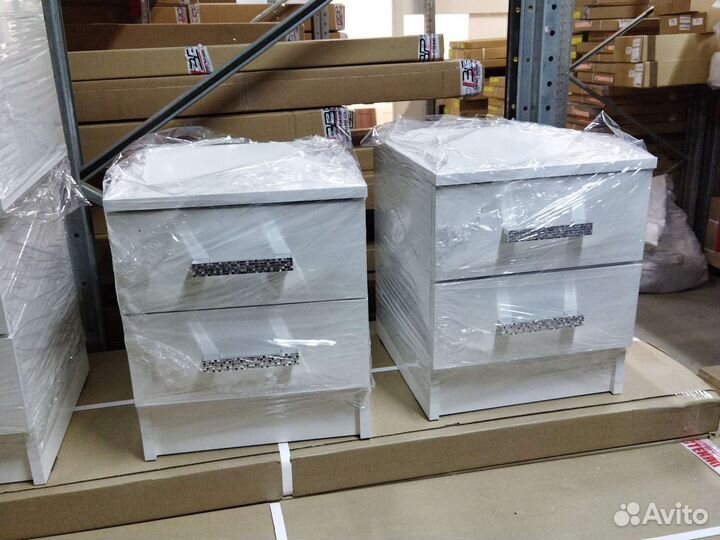 Тумба прикроватная