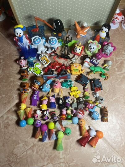 Игрушки из киндера, чупа чупс