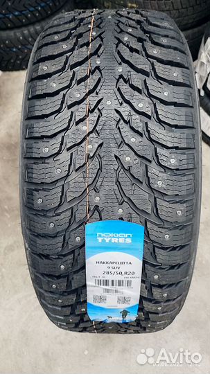 Nokian Tyres Hakkapeliitta 9 SUV 285/40 R22 110T
