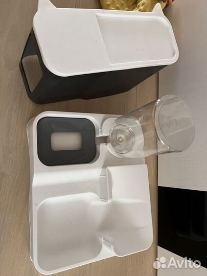 Автокормушка для кошек и собак