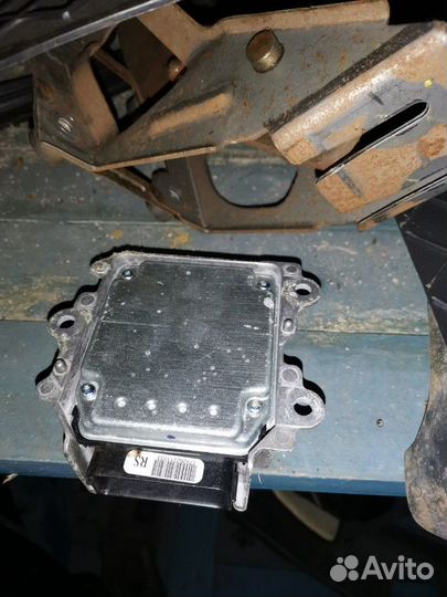 Модуль srs dodge caravan iv 4 04686602a1