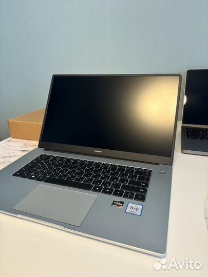 Huawei matebook d15 ryzen 7 5700u 16/512