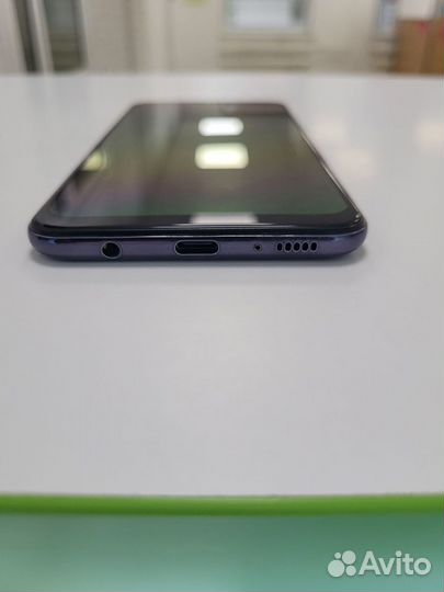 Samsung Galaxy A50, 4/64 ГБ