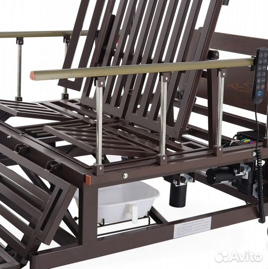 Медицинская кровать для инвалидов