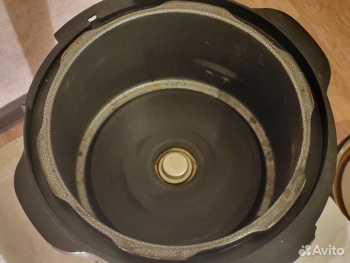 Мультиварка-скороварка Redmond RMC-M4504