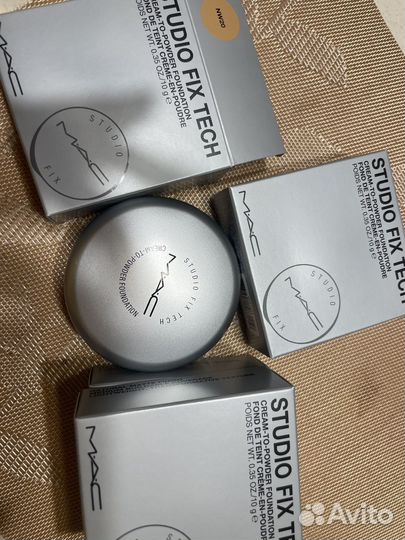 Пудра MAC studio fix кремовая