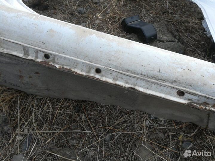 Порог кузовной правый Nissan Ad VFY11 QG15DE