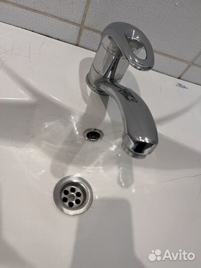 Раковина тюльпан и смеситель