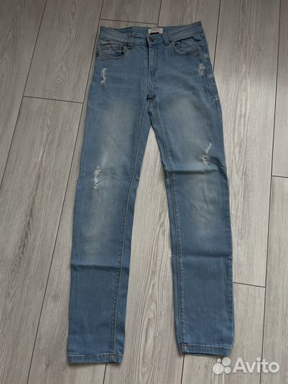 Джинсы женские
