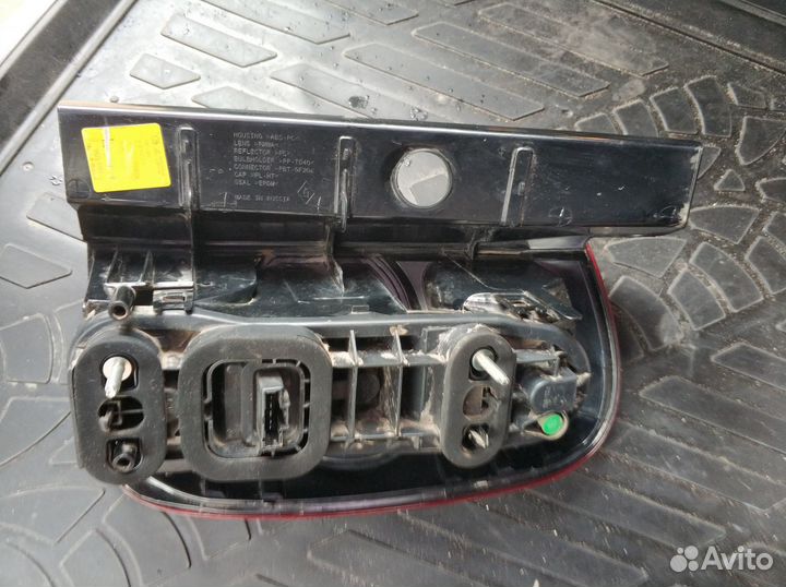 Задний правый фонарь на renault duster 2010-2015