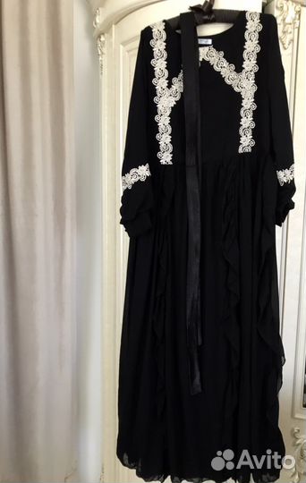 Нарядное платье