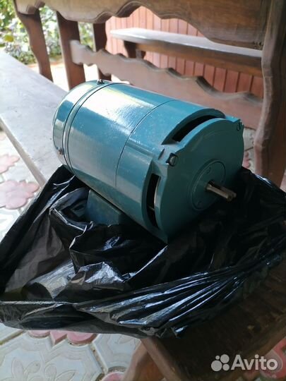 Электродвигатель асинхронный модель 890