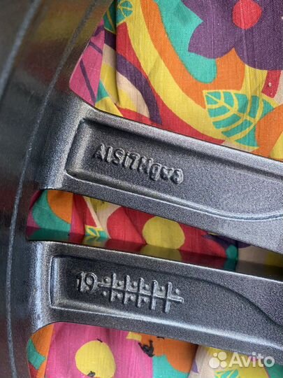 Диски на volkswagen r17 5g0601025dd