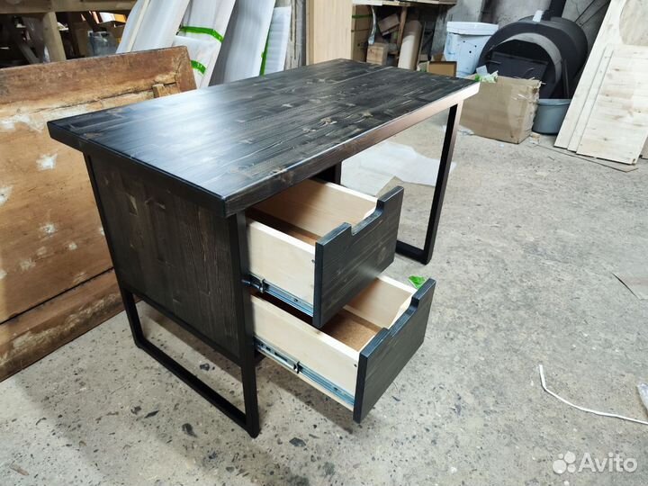 Компьютерный стол лофт из массива