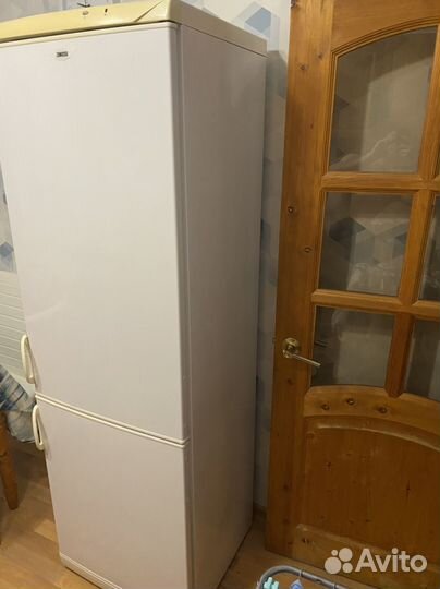 Холодильник zanussi ZRB 350