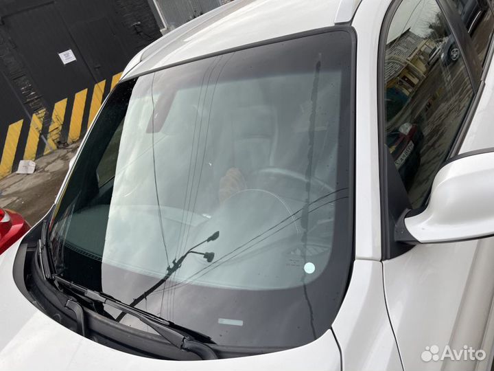 Лобовое стекло на BMW X1 E84 5D 2009-2015