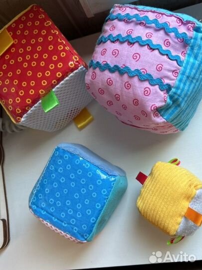 Игрушки для малыша пакетом
