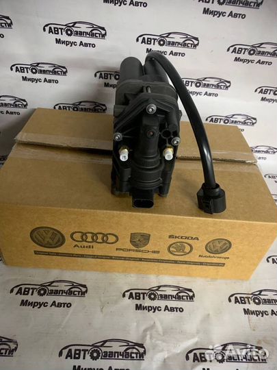 Компрессор пневмоподвески Audi 4M0616005G