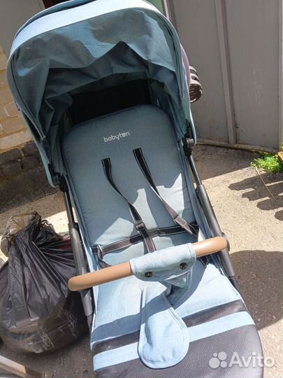 Прогулочная коляска