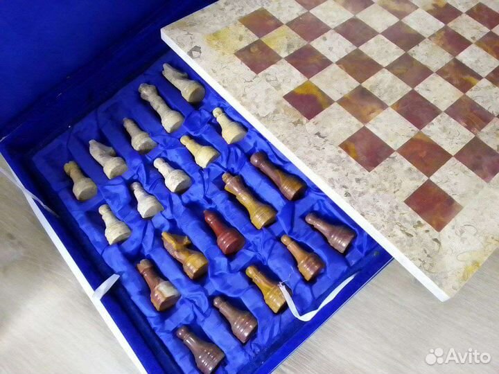 Шахматы из коралла