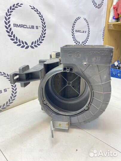 Корпус мотора печки Mazda Mpv 2.5 GY-DE 2001