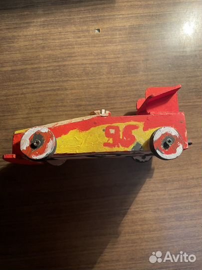 Деревяная машинка