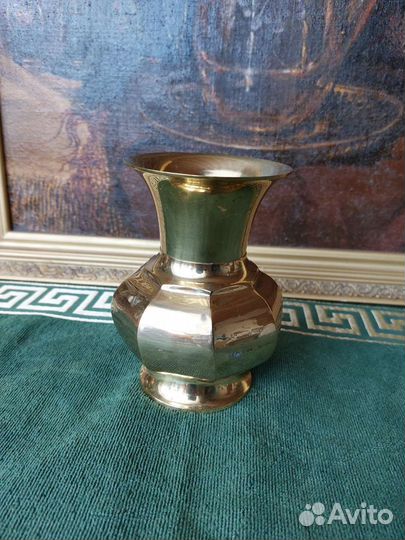 Антикварная бронзовая Вазочка