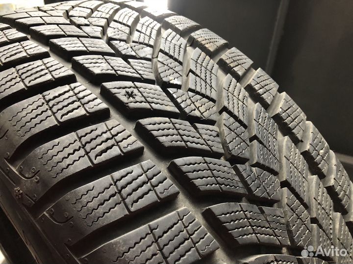 Goodyear UltraGrip Performance Gen-1 225/55 R17 101V