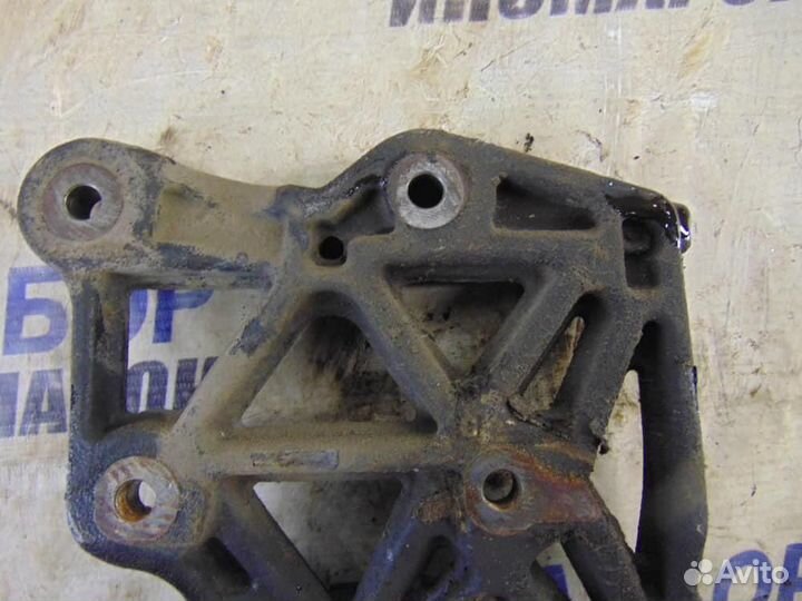 Кронштейн кондиционера для Nissan Primera 2 1996