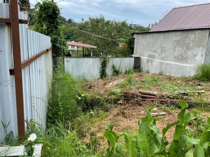 Дом 27 м² на участке 3 сот.