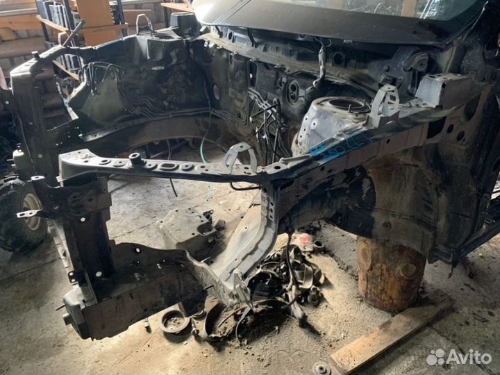 Лонжерон передний левый Lexus Rx350