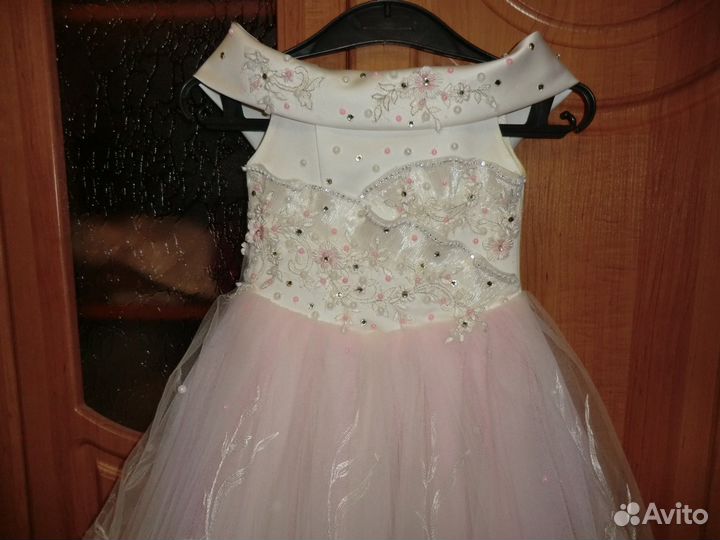 Платье на 4-6 лет