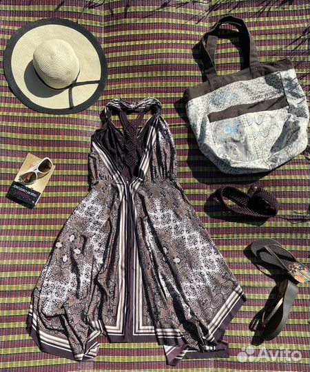 Комбинезон, пляжное платье и сумки, шлепанцы