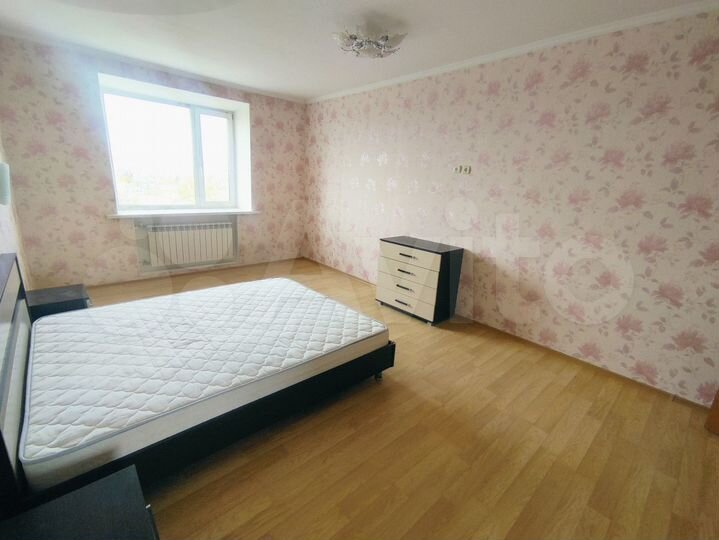 2-к. квартира, 87 м², 9/10 эт.