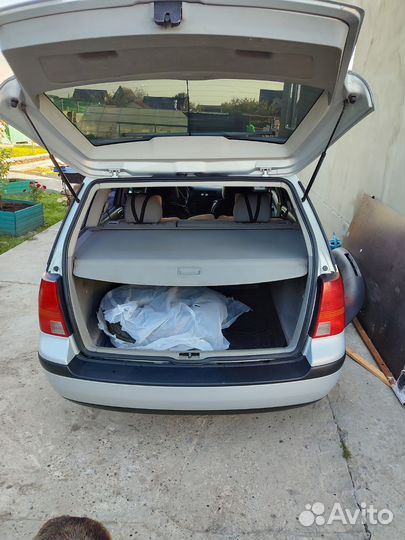 Volkswagen Golf, 2000