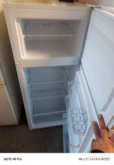 Холодильник Hi