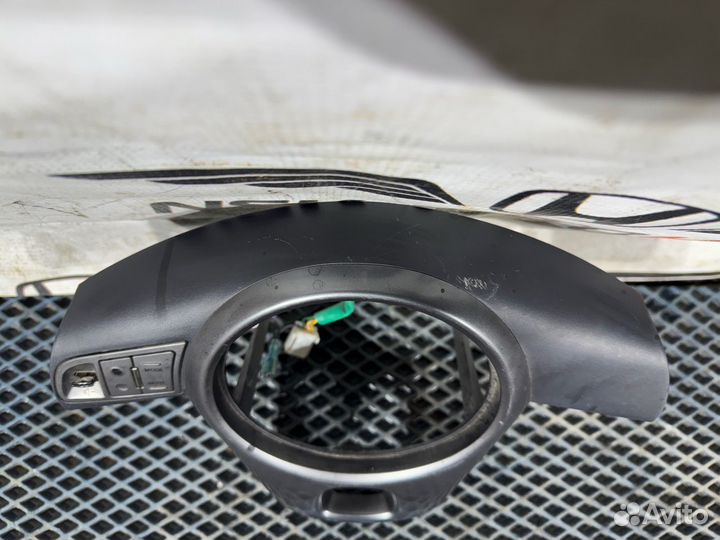 Кнопки руля Kia Soul AM