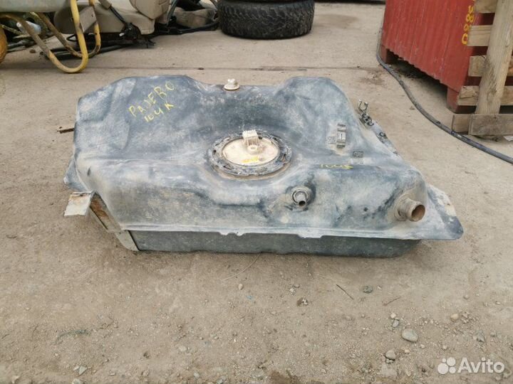 Бак топливный Бензобак Mitsubishi Pajero 2 V45W