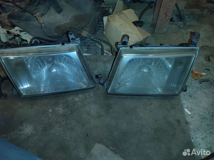 Фара toyota FZJ100,HDJ100,hdj100l,HZJ105,hzj105l,U