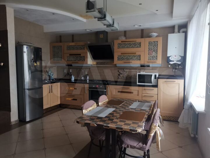 2-к. квартира, 95 м², 4/5 эт.