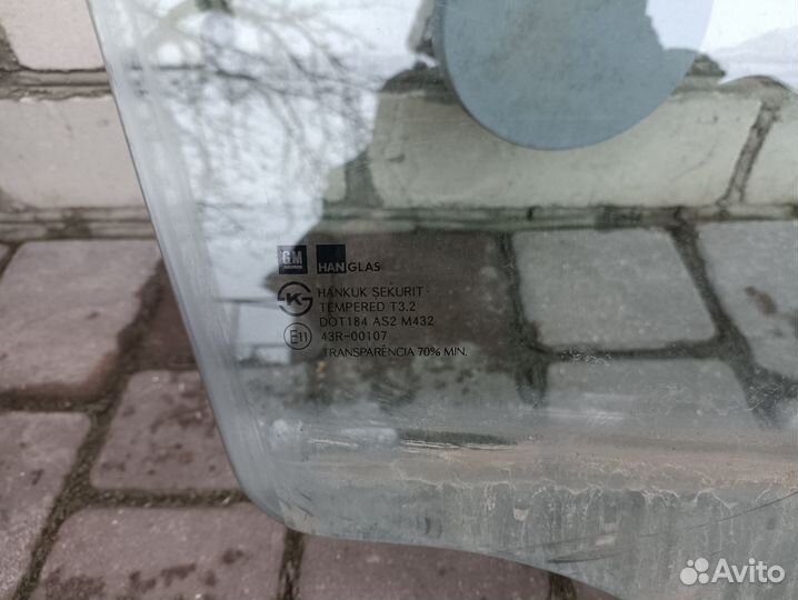 Стекло передней правой двери Chevrolet Aveo T255
