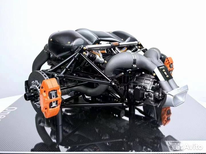 FrontiArt Koenigsegg One:1 двигатель 1:4