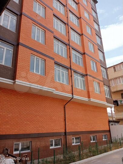 2-к. квартира, 74 м², 4/8 эт.