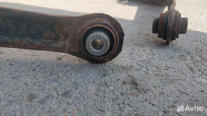 Рычаги задние нижние Honda Civic 4D комплект