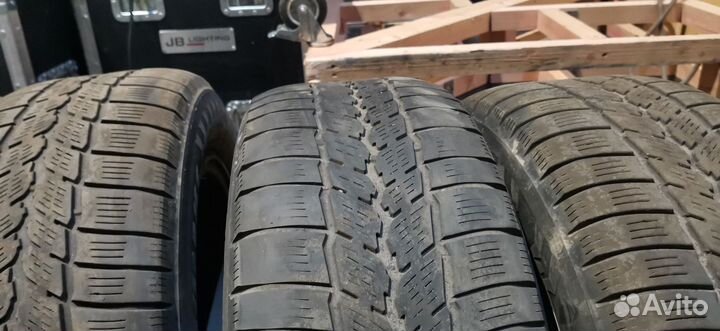 Michelin Agilis 51 Snow-Ice 215/60 R16C